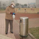 室內(nèi)戶外不銹鋼垃圾箱怎么消毒？