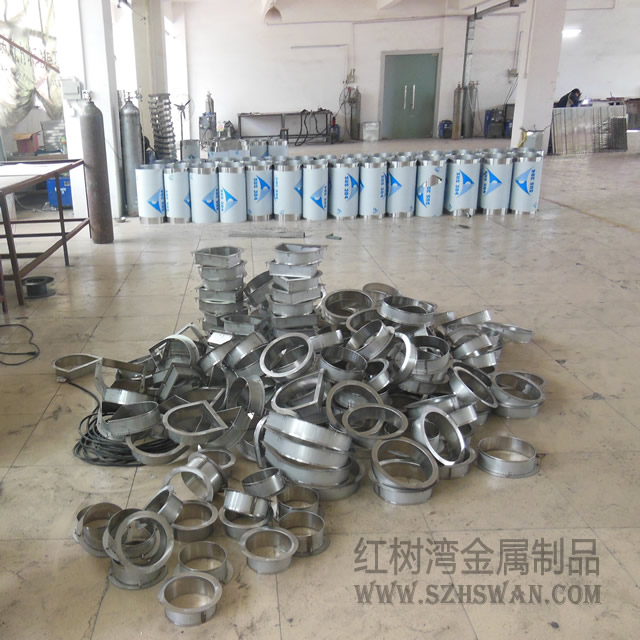 不銹鋼垃圾桶和鋼制垃圾桶有什么區(qū)別？